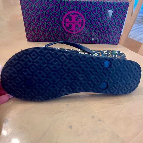 Tory Burch Flip Flops - Picture 4 of 4